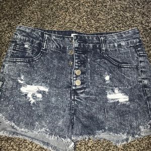 High waisted blue washed out shorts